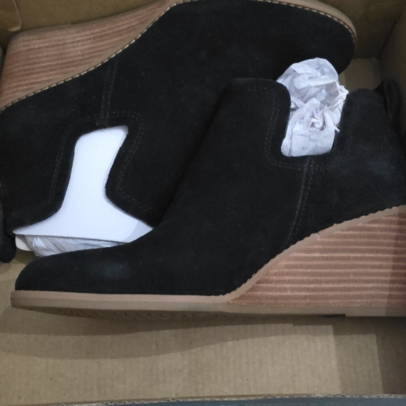 TOMS Black Wide Suede Kallie Boot - Picture 2 of 4